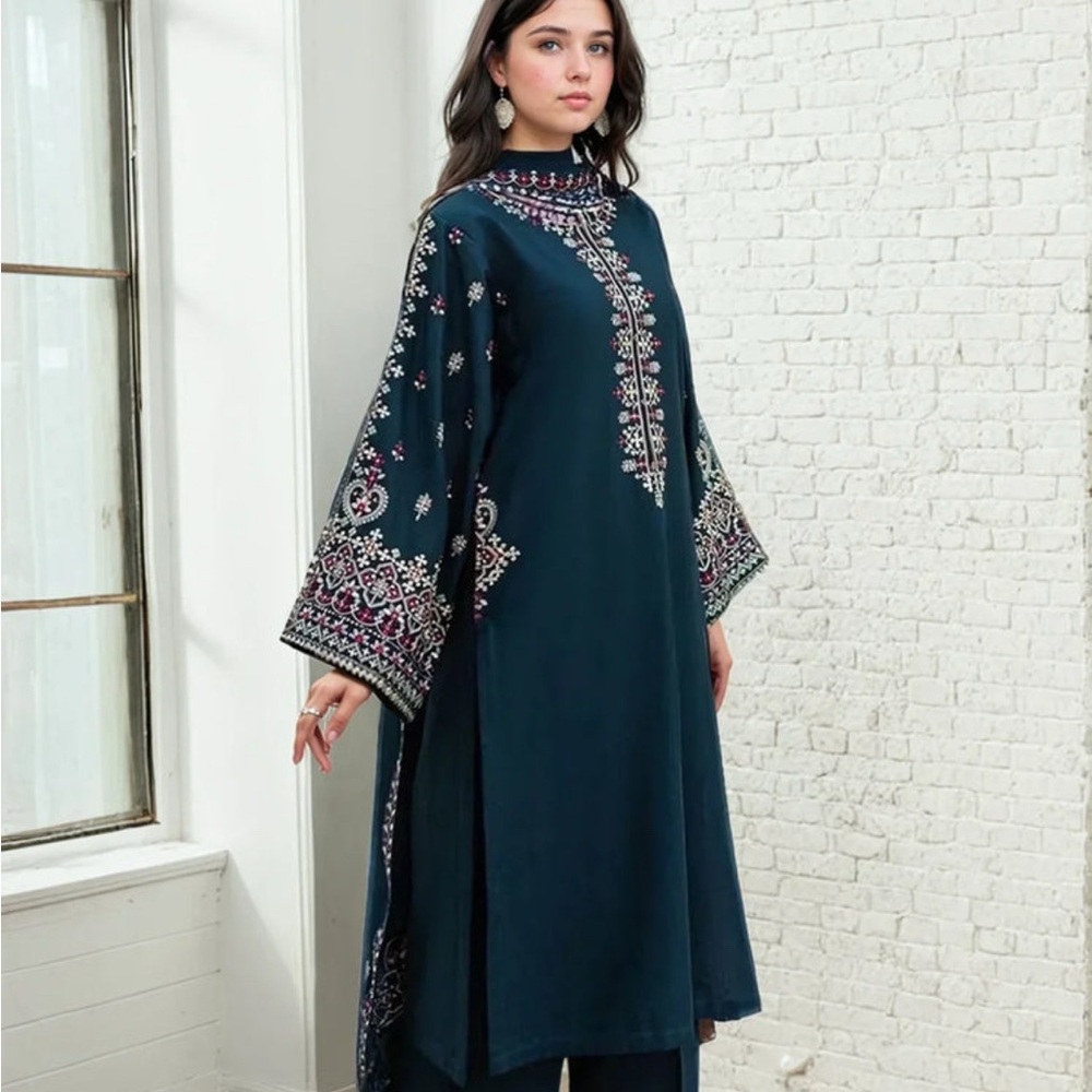 Elegant Navy Blue Embroidered Kurta